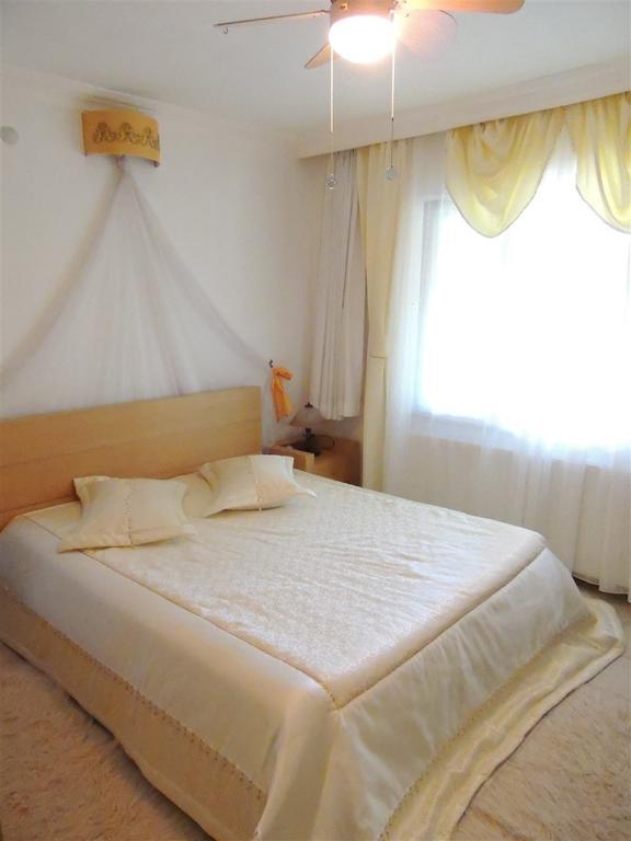Cunda Beyaz Balina Hotel Ayvalik Bilik gambar