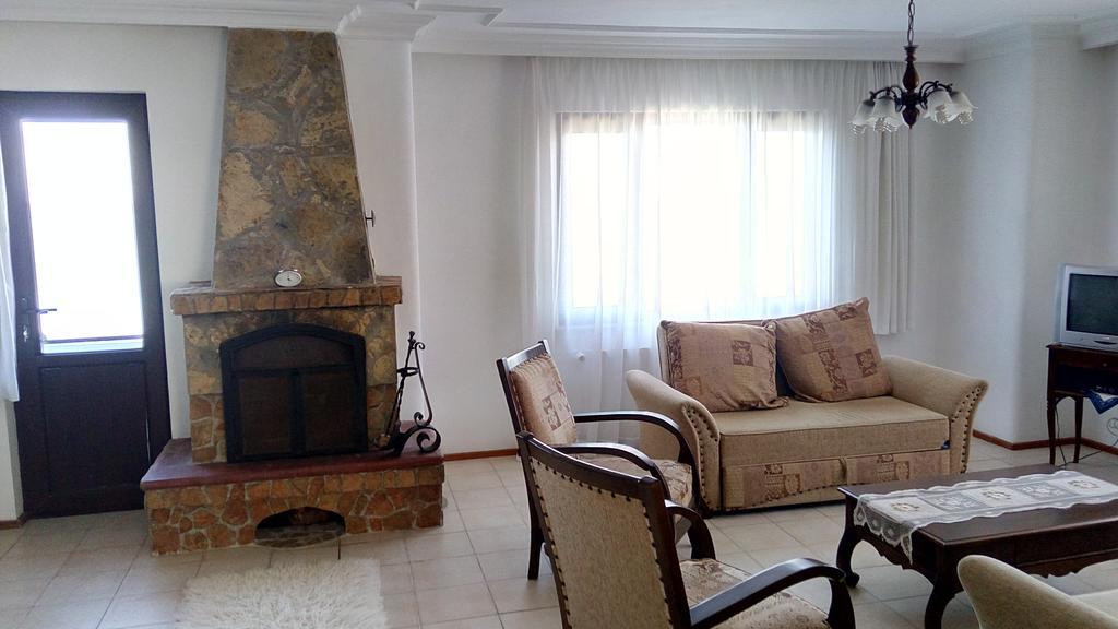 Cunda Beyaz Balina Hotel Ayvalik Luaran gambar